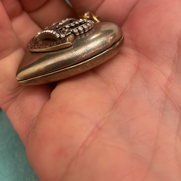 Juicy Couture XL heart shaped crown locket Y2K - Picture 9 of 9